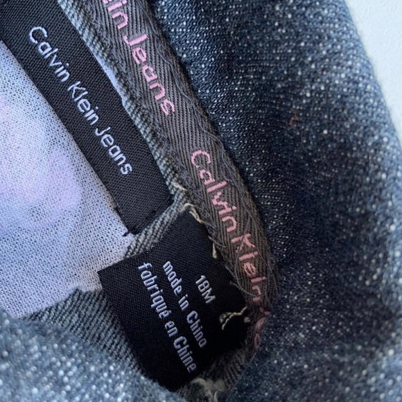 [2/35$✨] Calvin Klein Jean Jacket 🌸🌿 - Picture 5 of 6